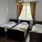 Glass Bed & Breakfast