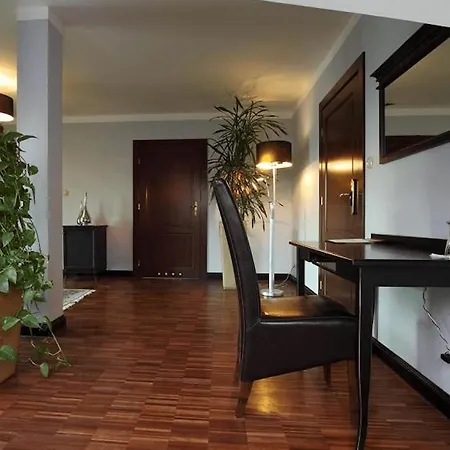 Glass Bed & Breakfast Otwock