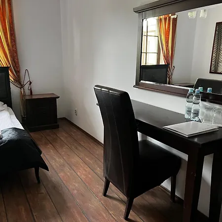 Alojamento de Acomodação e Pequeno-almoço Glass Otwock